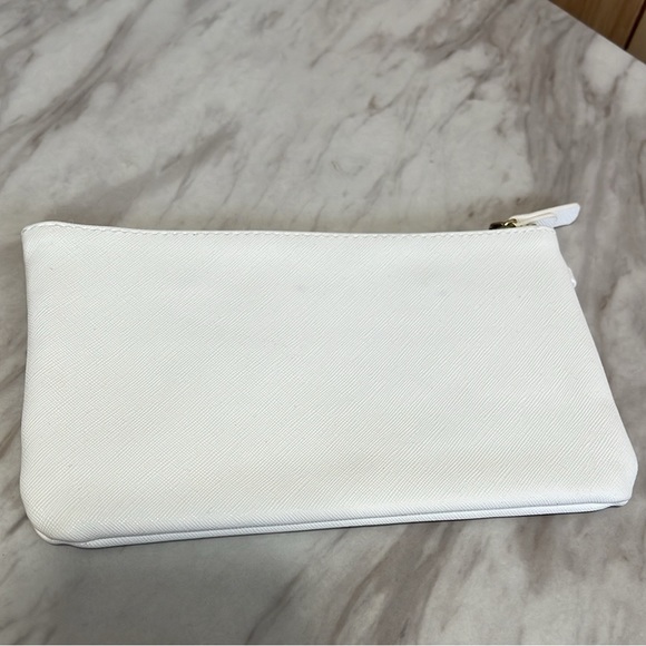 Adrienne Vittadini small clutch - Picture 2 of 6